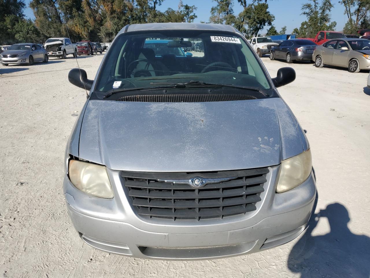 Lot #3041649514 2005 CHRYSLER TOWN & COU