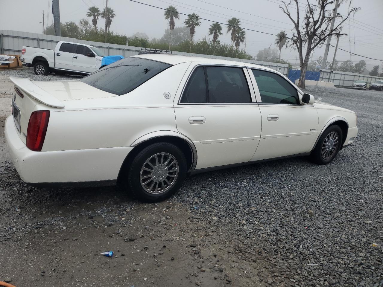 Lot #3049502694 2003 CADILLAC DEVILLE DH