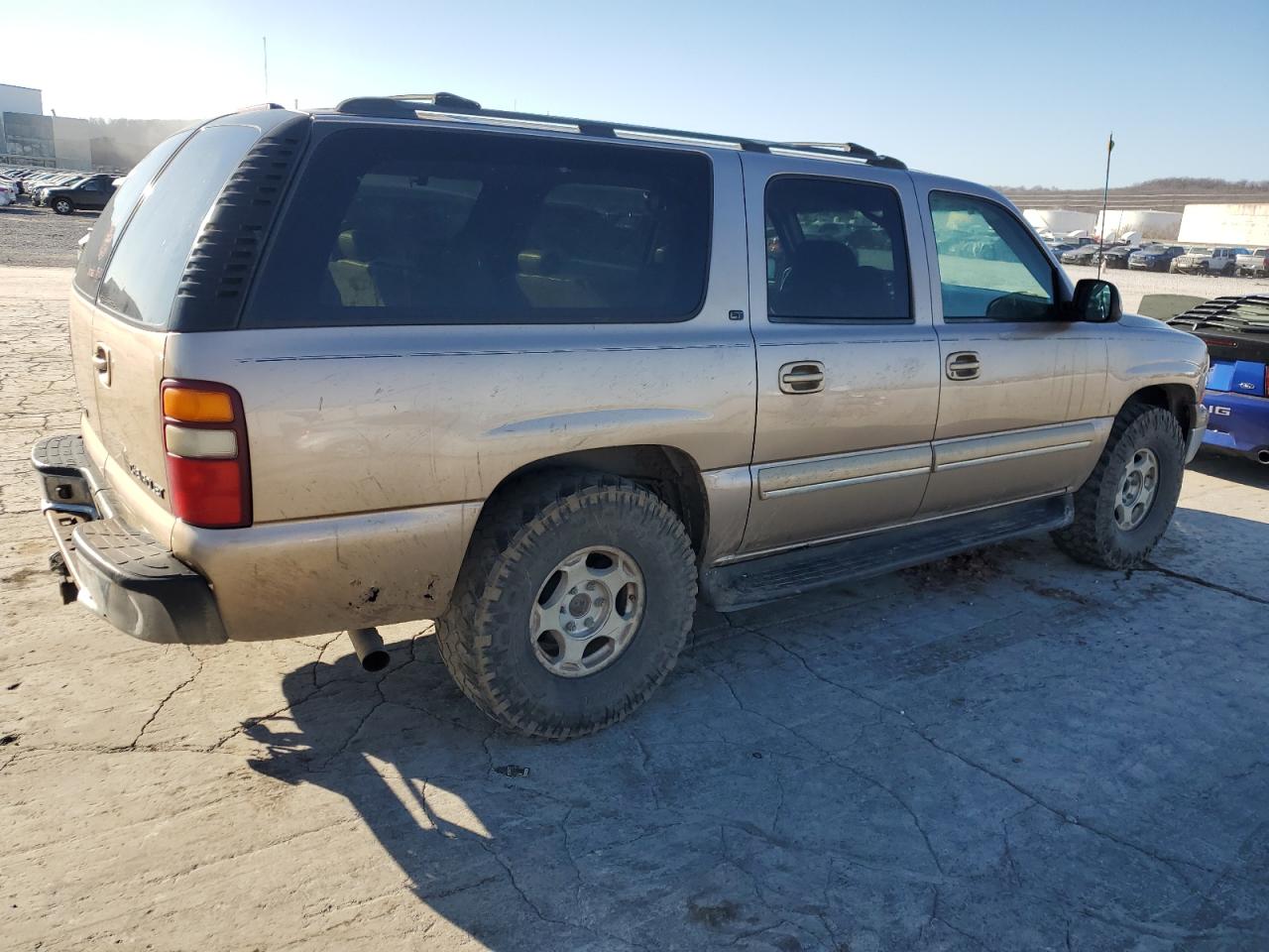 Lot #3030401475 2001 CHEVROLET SUBURBAN C