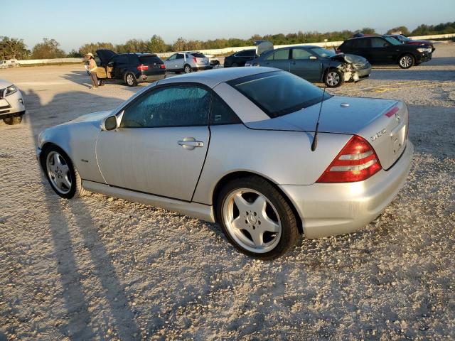 MERCEDES-BENZ SLK 320 2001 silver  gas WDBKK65F31F230678 photo #3