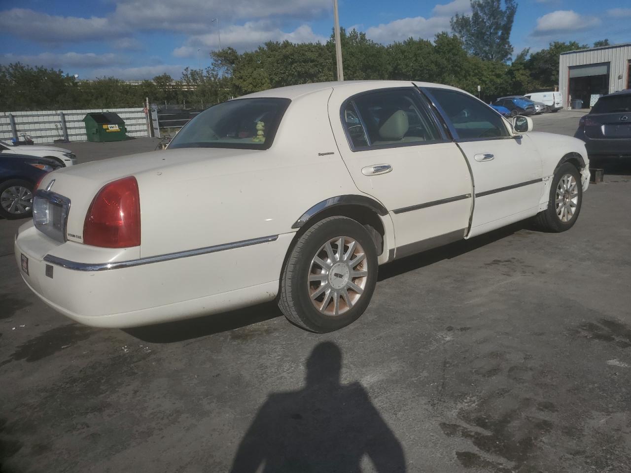 Lot #3029650095 2007 LINCOLN TOWN CAR S