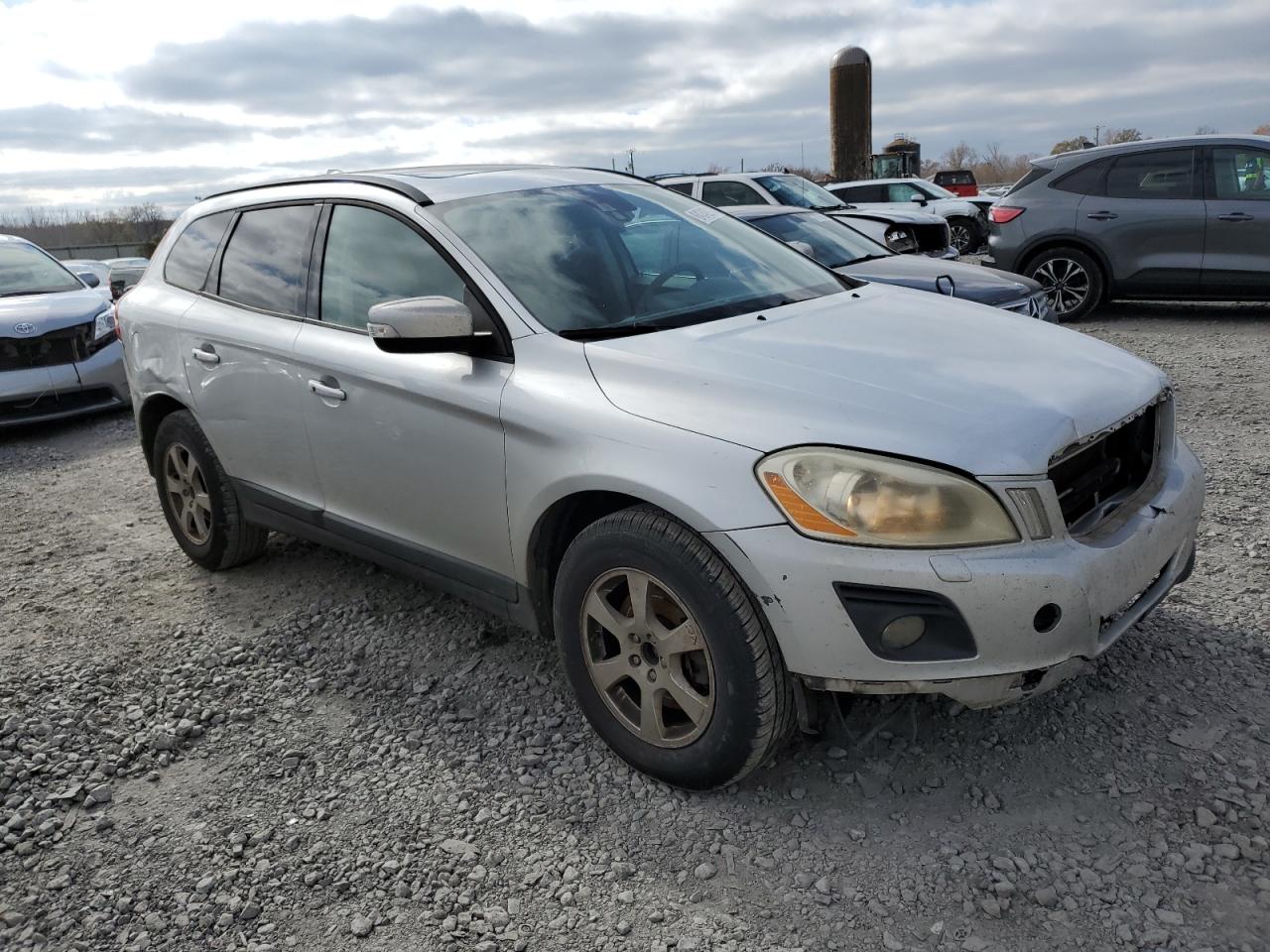 Lot #3037259531 2010 VOLVO XC60 3.2