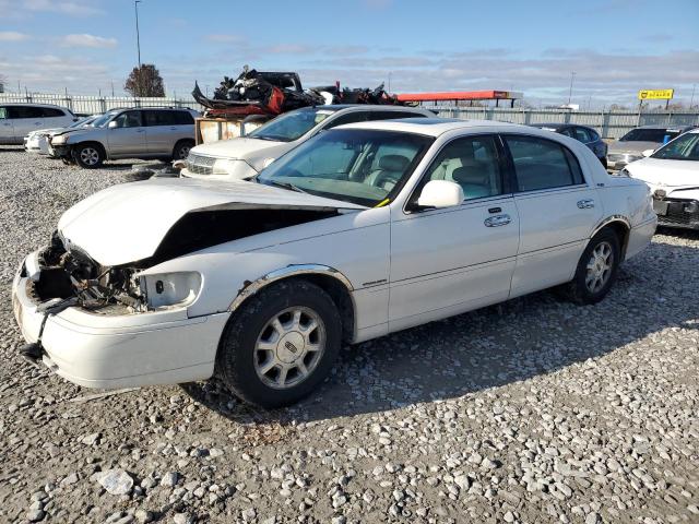 2001 LINCOLN TOWN CAR S #3041268138