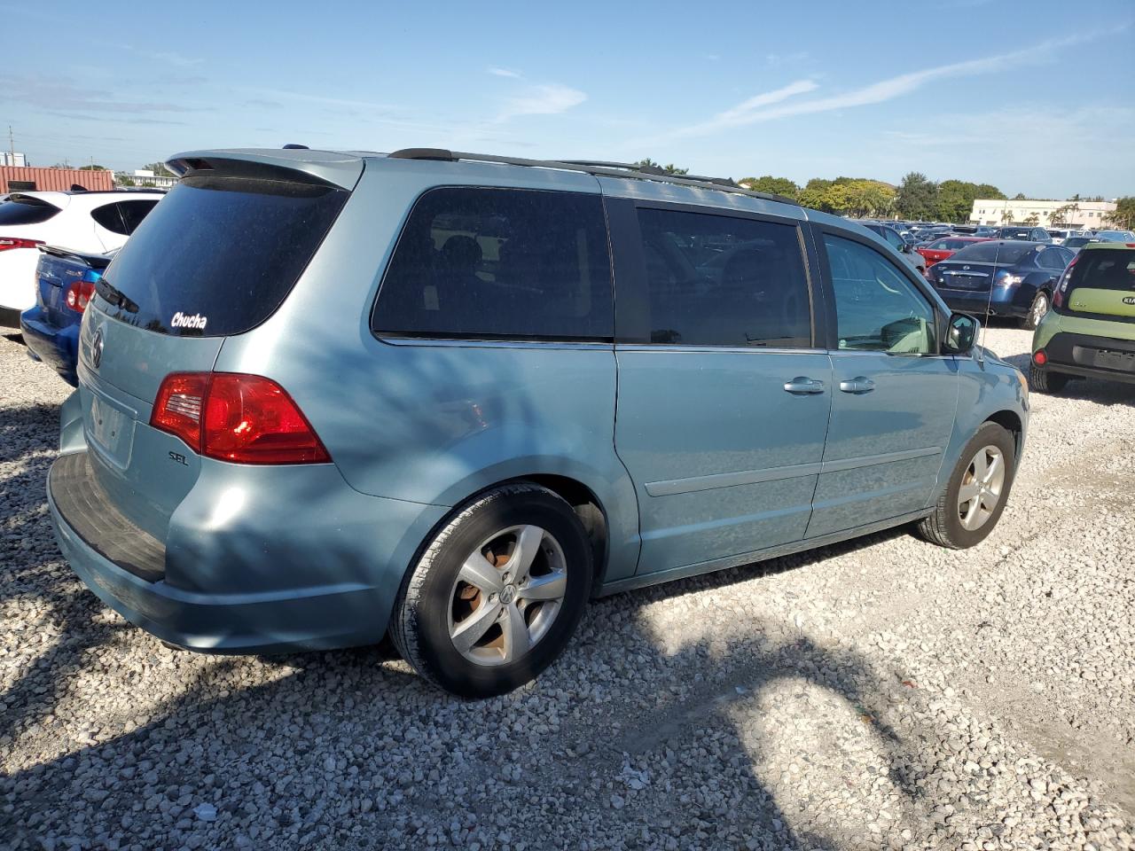 Lot #3036949731 2009 VOLKSWAGEN ROUTAN SEL