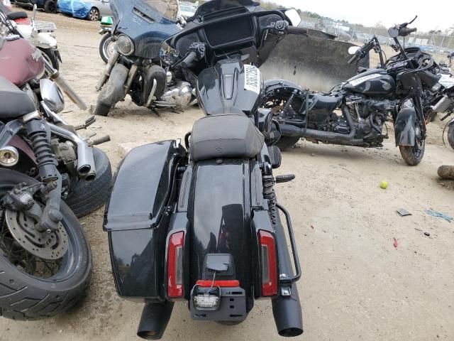 2024 HARLEY-DAVIDSON FLHX - 1HD1KB712RB621166