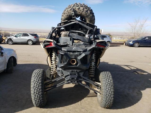 2022 CAN-AM MAVERICK X - 3JBVNAV42NK000027