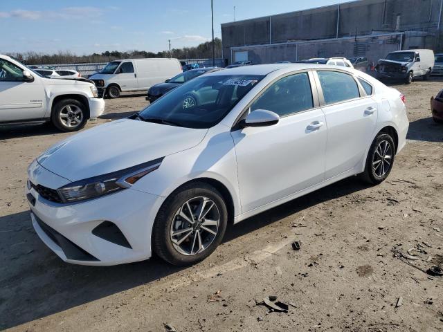 VIN 3KPF24AD0RE774685 2024 KIA FORTE no.1