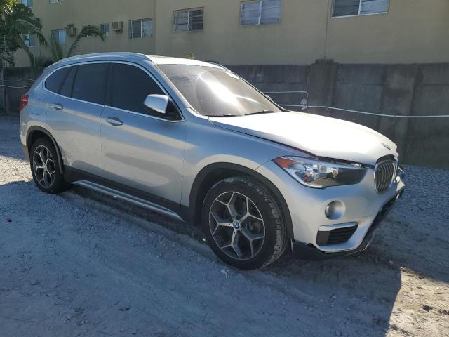 VIN WBXHU7C35J3F04295 2018 BMW X1 no.4