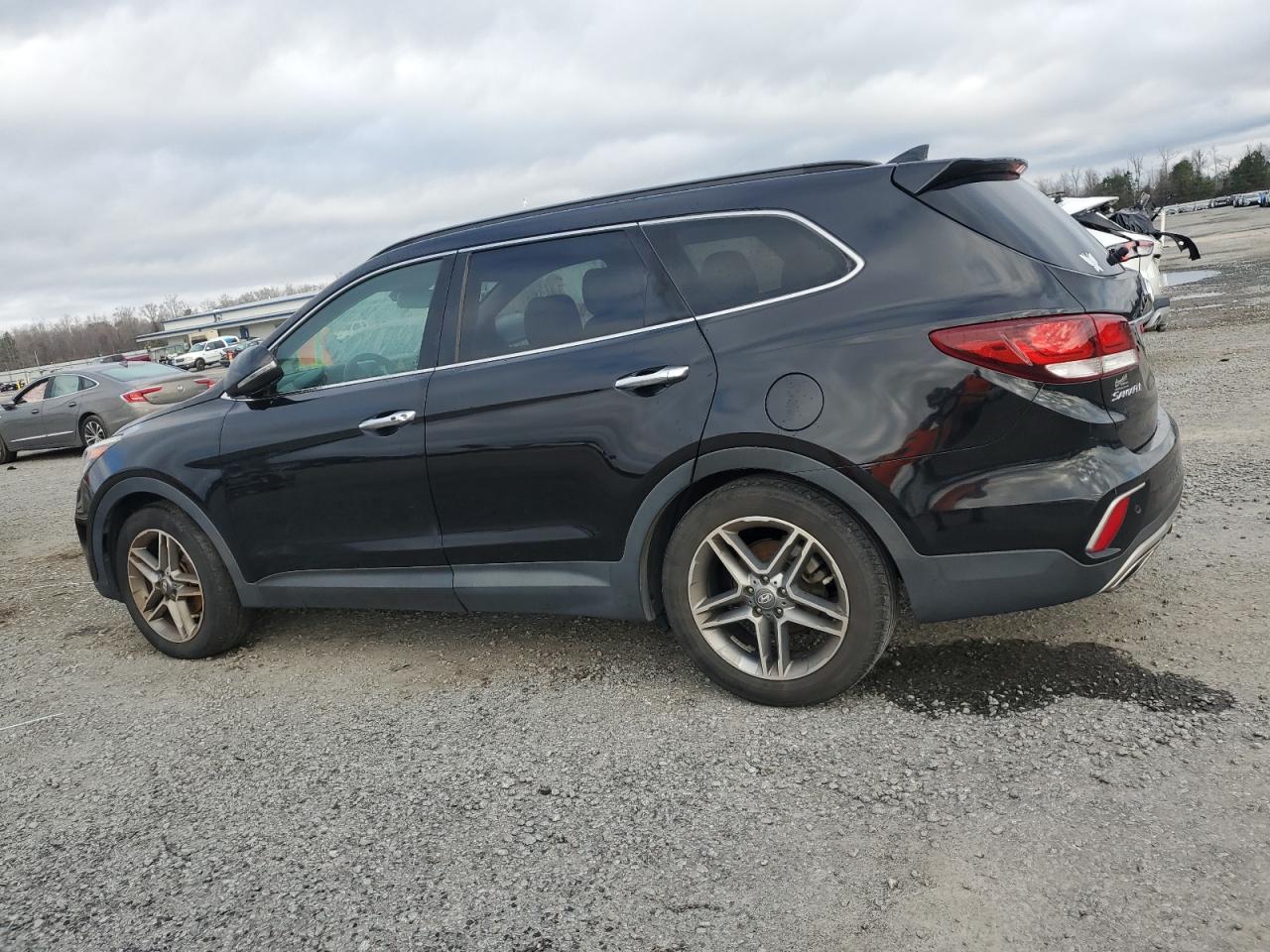 Lot #3041900857 2017 HYUNDAI SANTA FE S