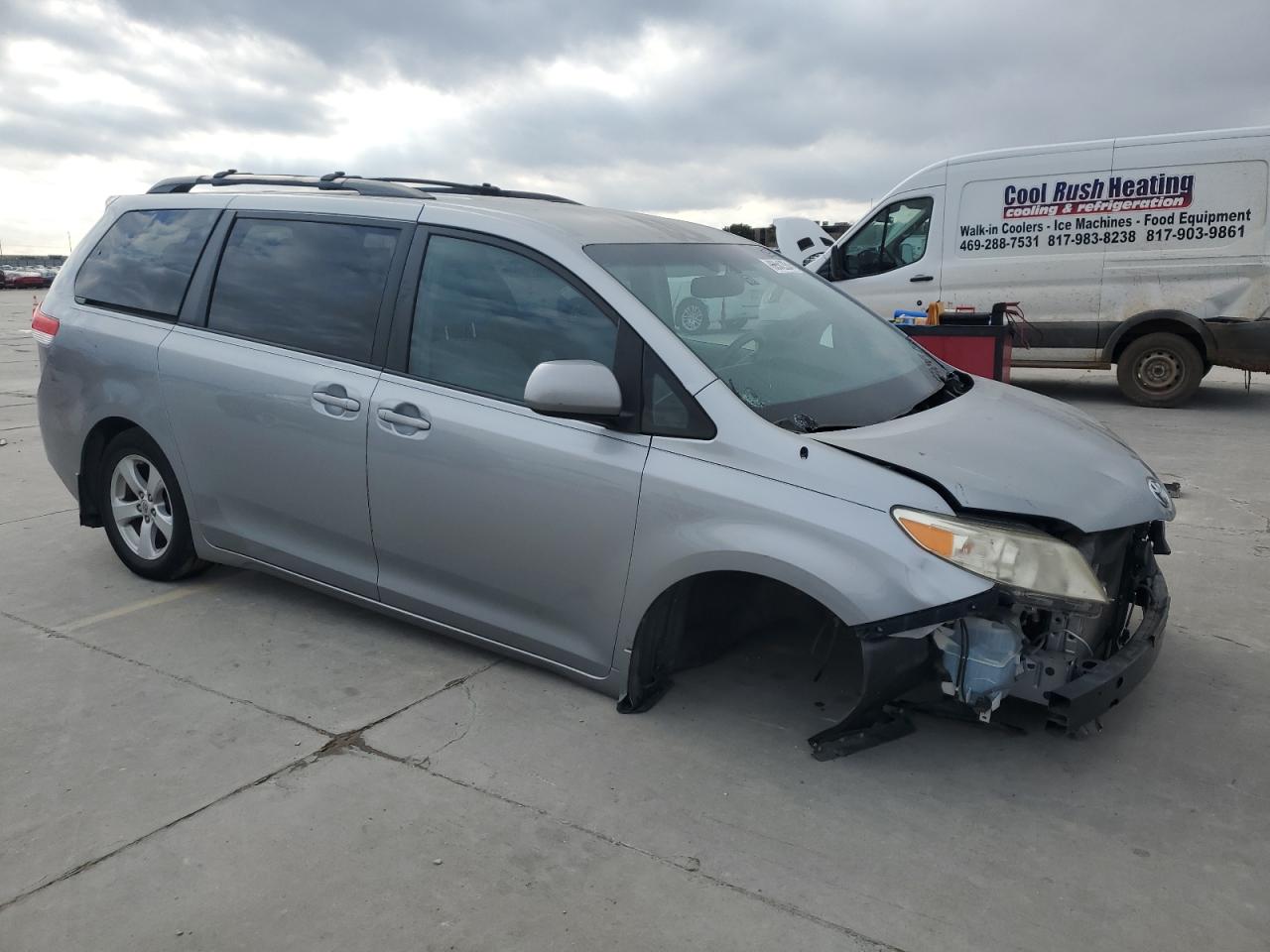 Lot #3034065838 2011 TOYOTA SIENNA LE