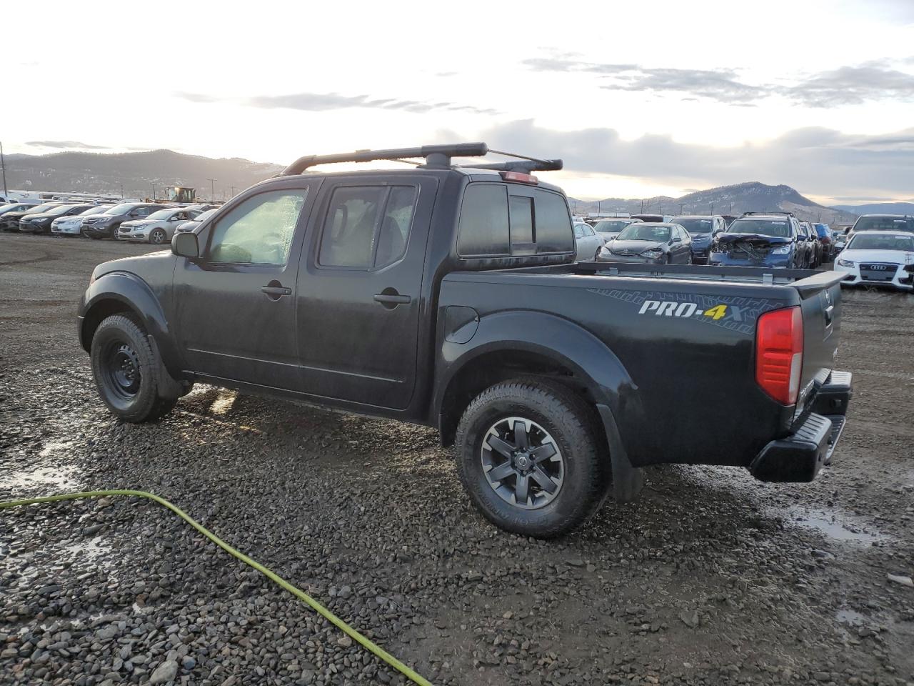 NISSAN FRONTIER S