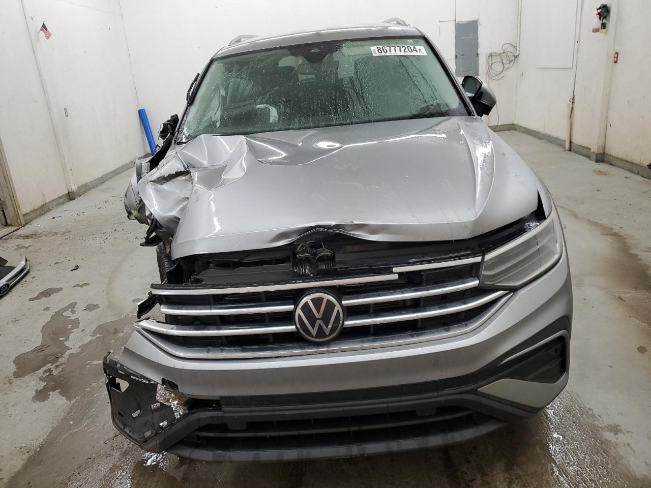 VOLKSWAGEN TIGUAN SE