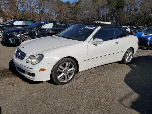 MERCEDES-BENZ CLK 2015 white  gas WDBTK56F97F207122 photo #1