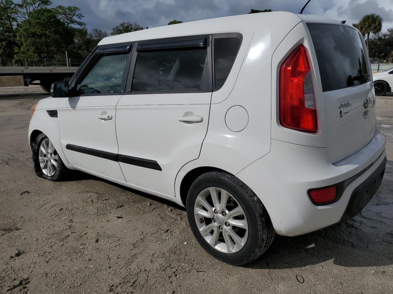 Lot #3044665234 2013 KIA SOUL +