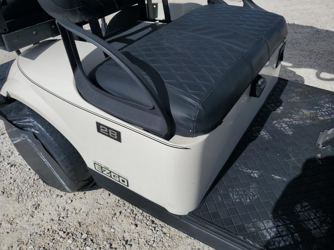 Lot #3050445244 2017 GOLF CART