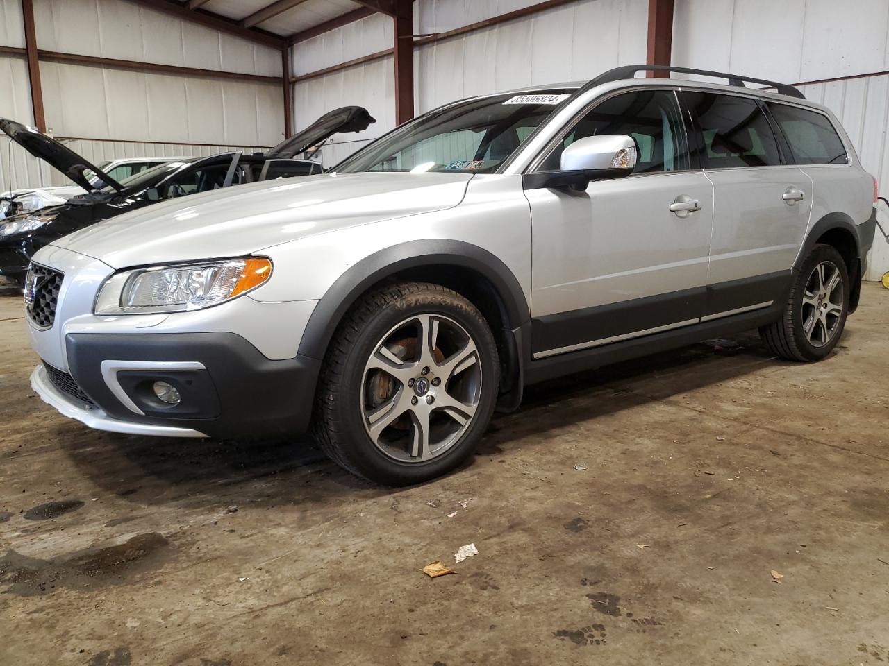 Lot #3033237883 2015 VOLVO XC70 T6 PL