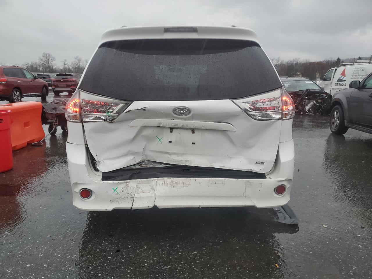 Lot #3049545653 2014 TOYOTA SIENNA SPO