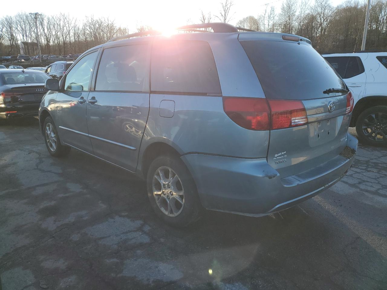 Lot #3034280131 2005 TOYOTA SIENNA XLE