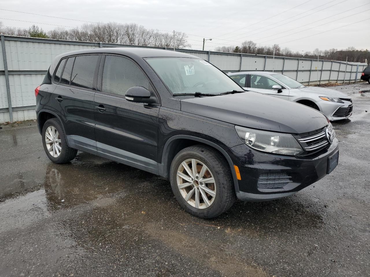 Lot #3034327090 2014 VOLKSWAGEN TIGUAN S