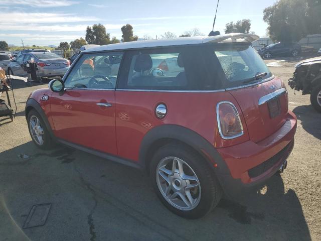 MINI COOPER S 2009 red hatchbac gas WMWMF73569TW85615 photo #3