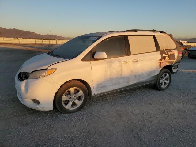 2014 TOYOTA SIENNA LE #3029383684