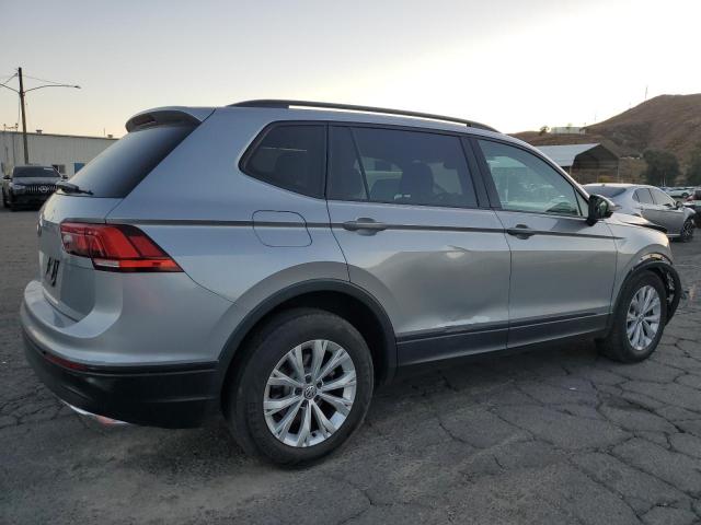 VIN 3VV1B7AX3KM193281 2019 VOLKSWAGEN TIGUAN no.3