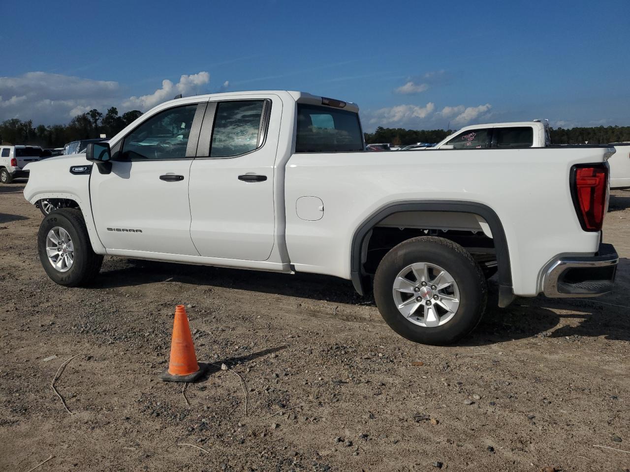 Lot #3026991799 2024 GMC SIERRA C15