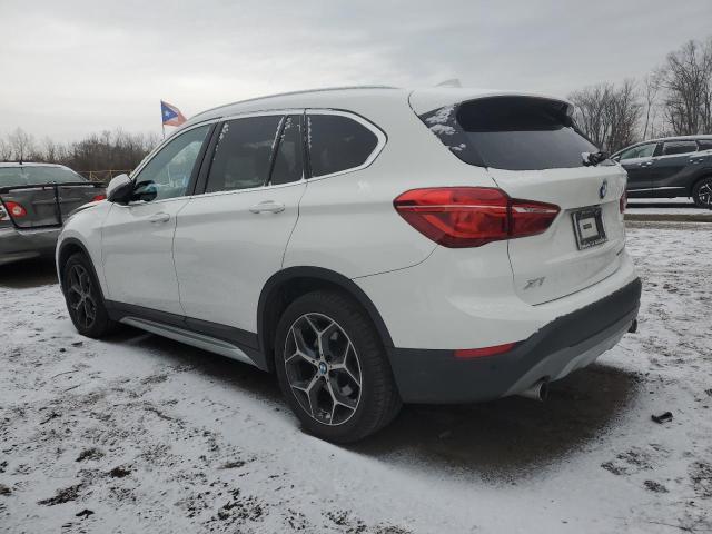 VIN WBXHT3C36J5L30752 2018 BMW X1 no.2