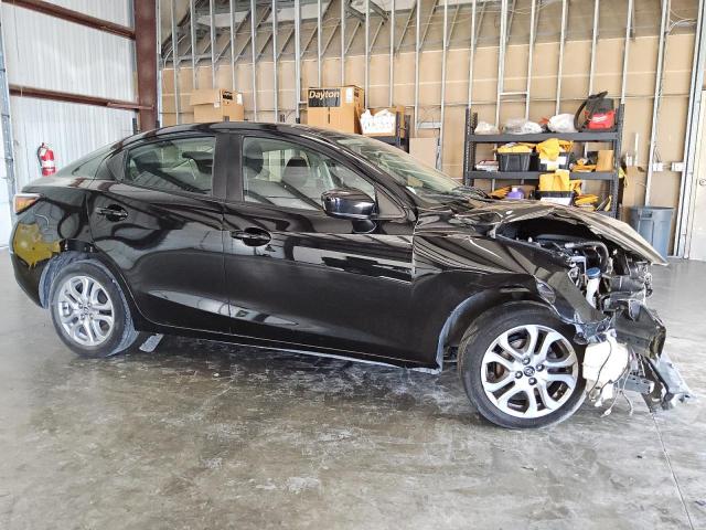 VIN 3MYDLBYV9JY318535 2018 TOYOTA YARIS no.4