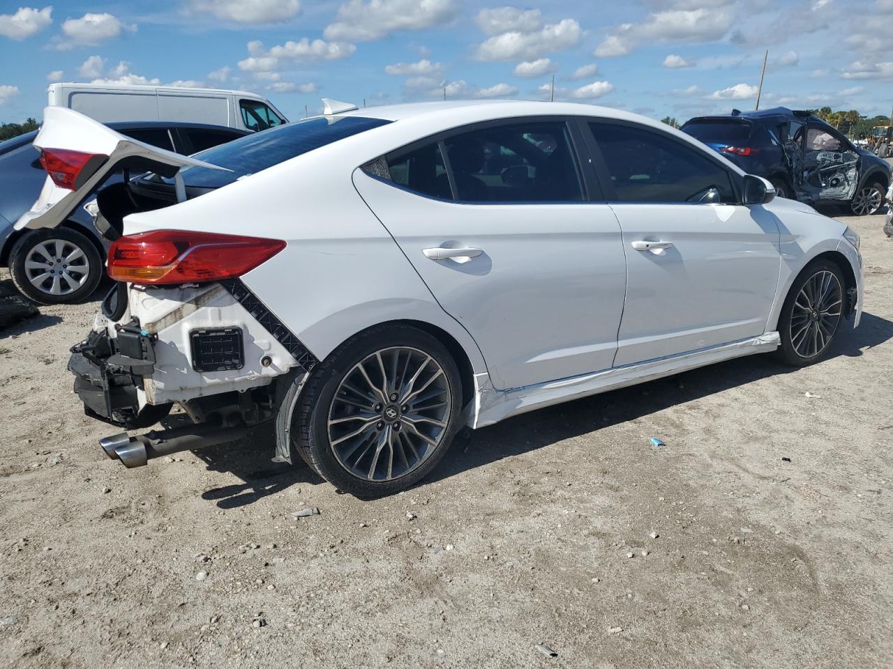 Lot #3030684105 2017 HYUNDAI ELANTRA SP