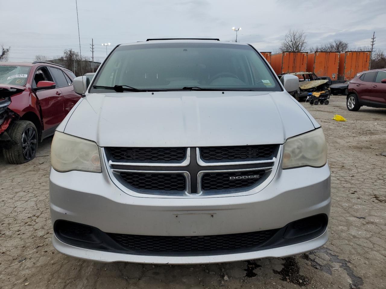 Lot #3053086625 2012 DODGE GRAND CARA