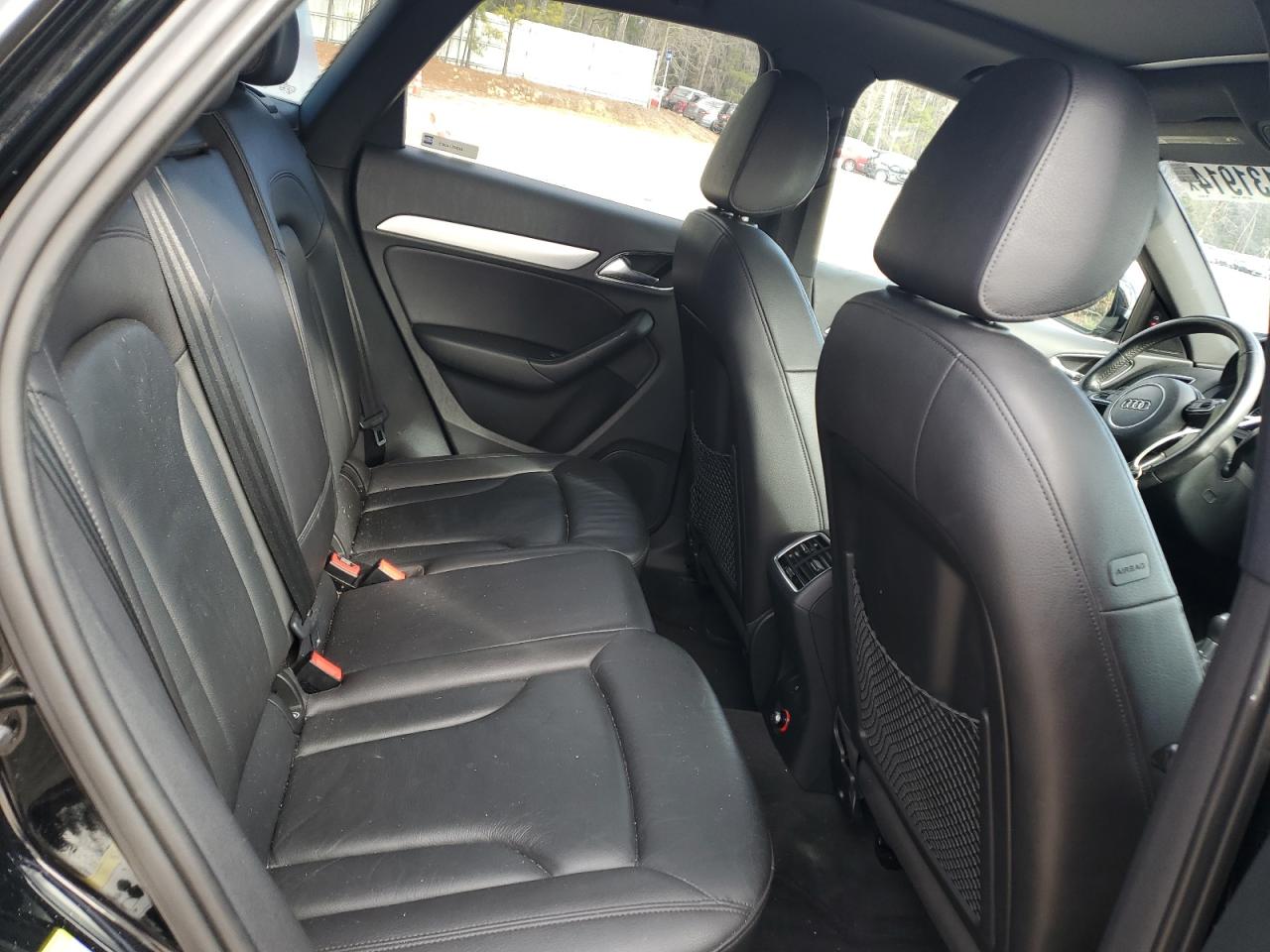 AUDI Q3 PREMIUM PLUS