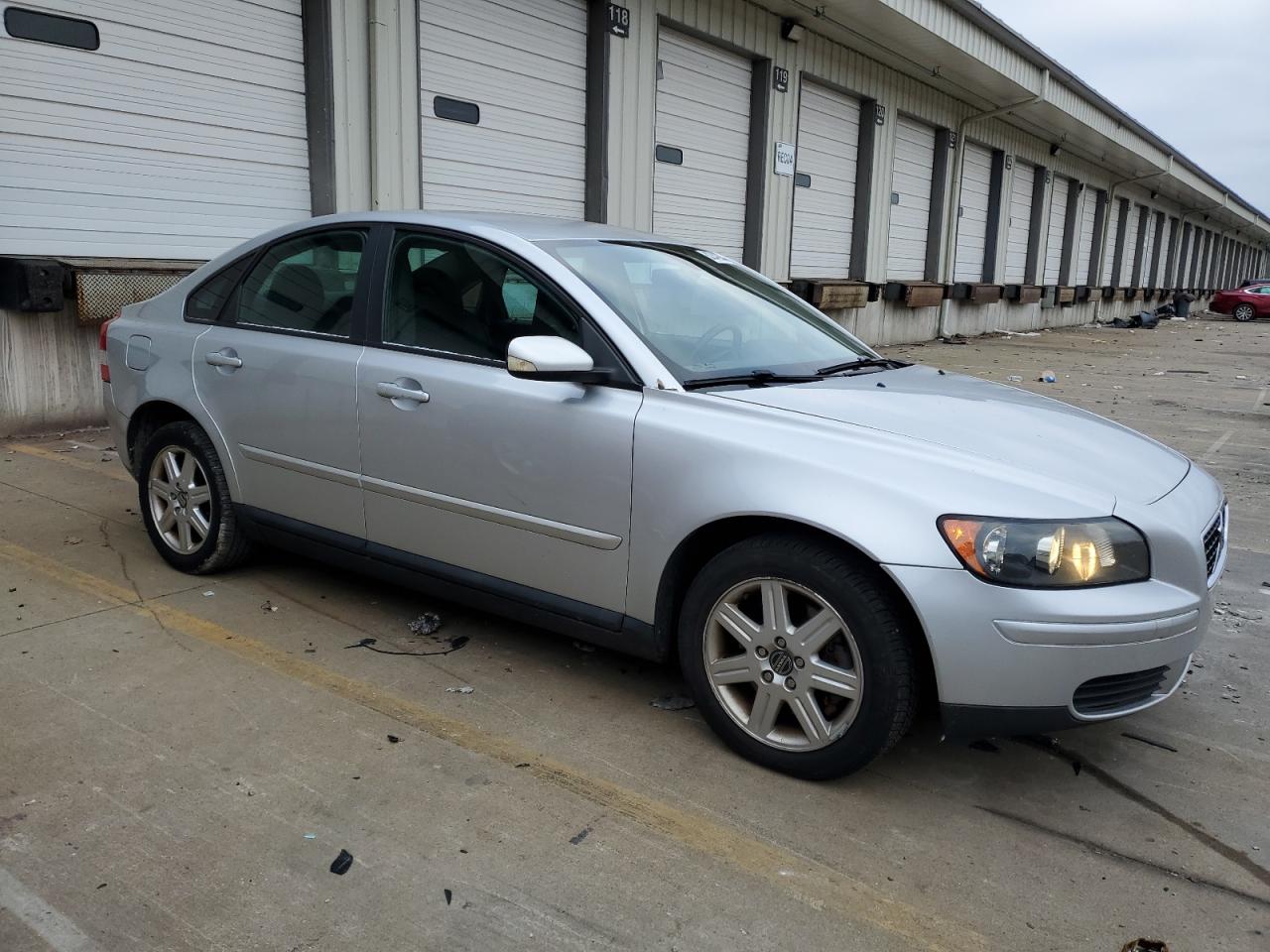 Lot #3056374394 2006 VOLVO S40 2.4I