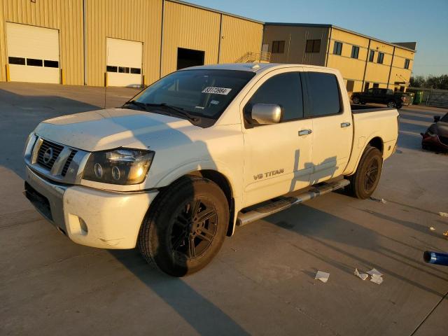 NISSAN TITAN S