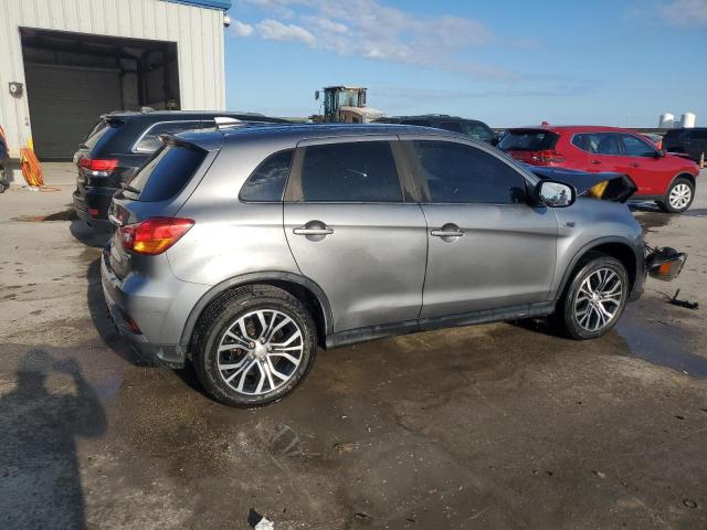 MITSUBISHI OUTLANDER 2018 gray  gas JA4AR3AW9JU001456 photo #4