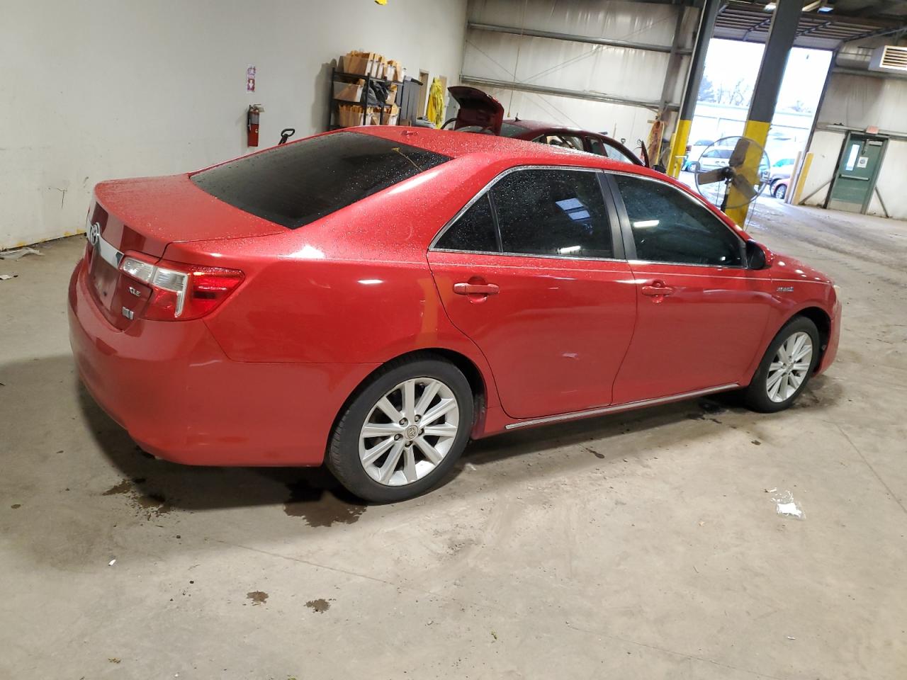 Lot #3034394093 2013 TOYOTA CAMRY HYBR