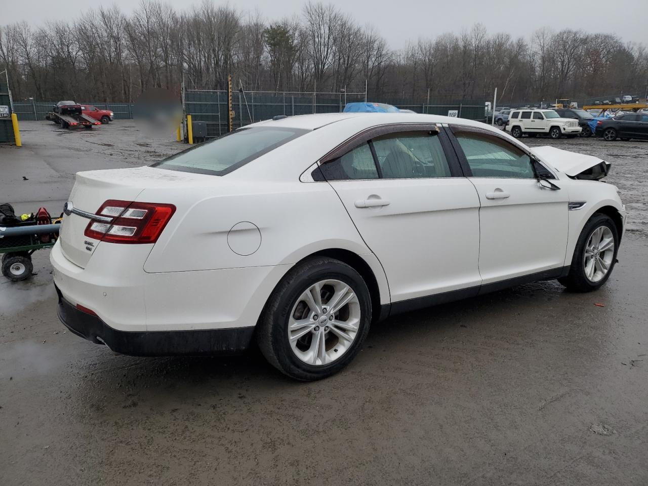 Lot #3030736145 2015 FORD TAURUS SEL