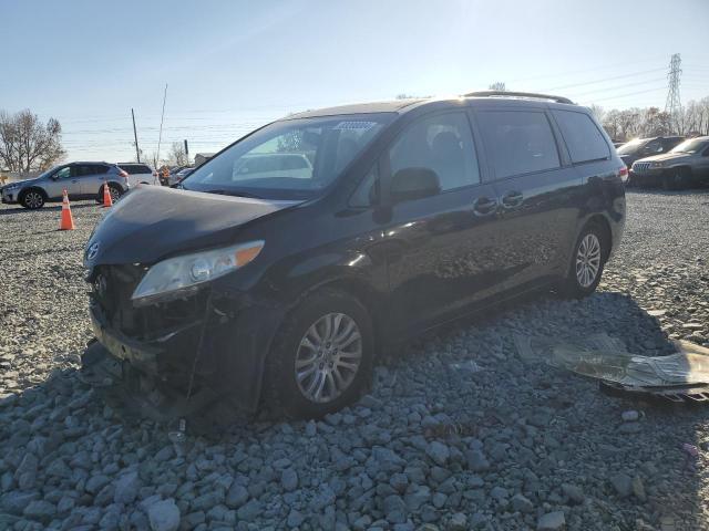 2014 TOYOTA SIENNA XLE #3025633068