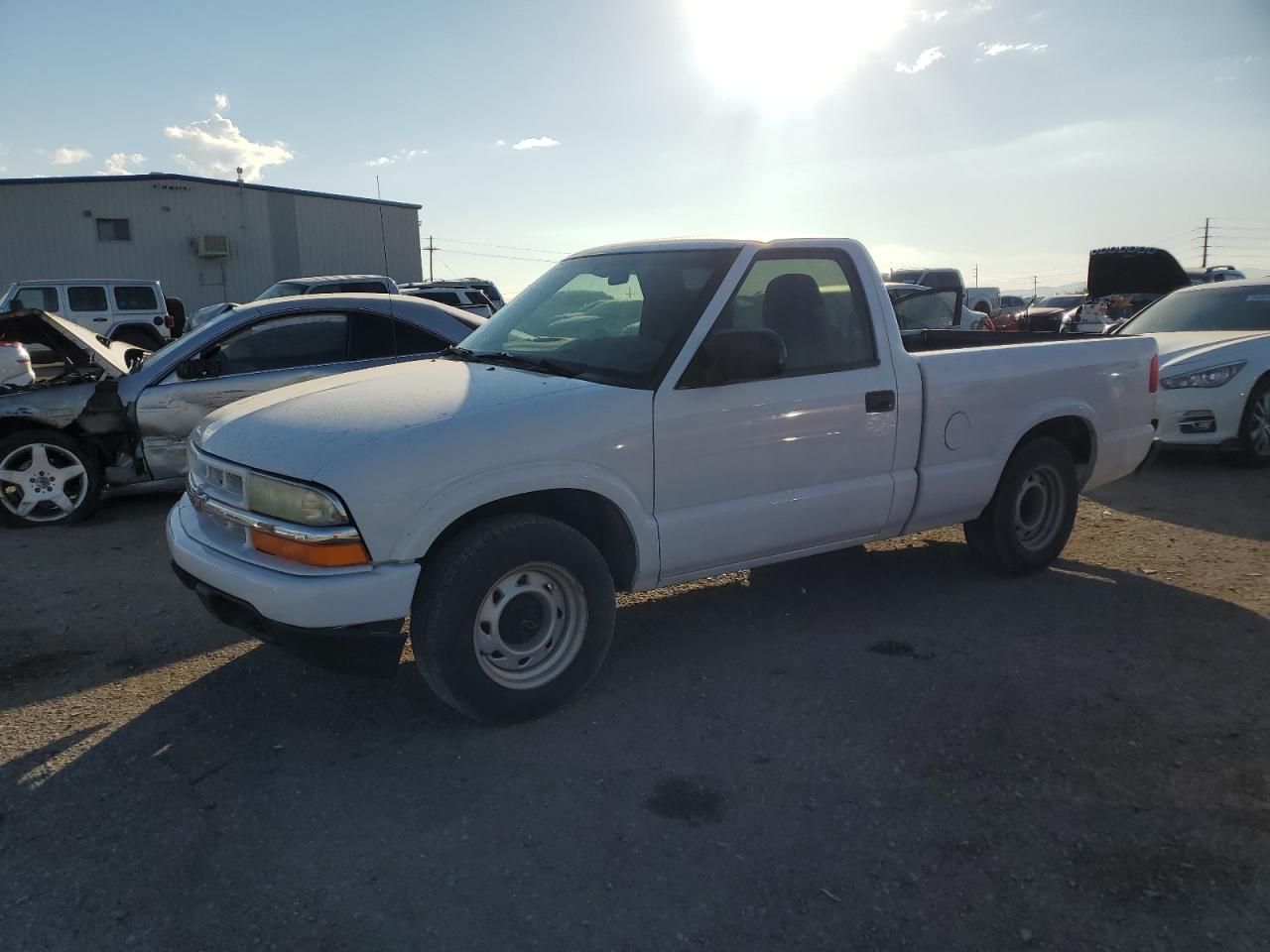  Salvage Chevrolet S-10