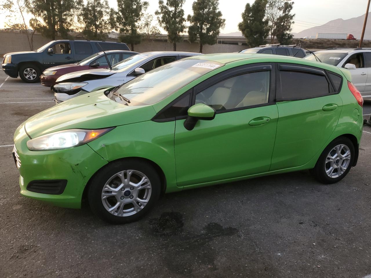  Salvage Ford Fiesta