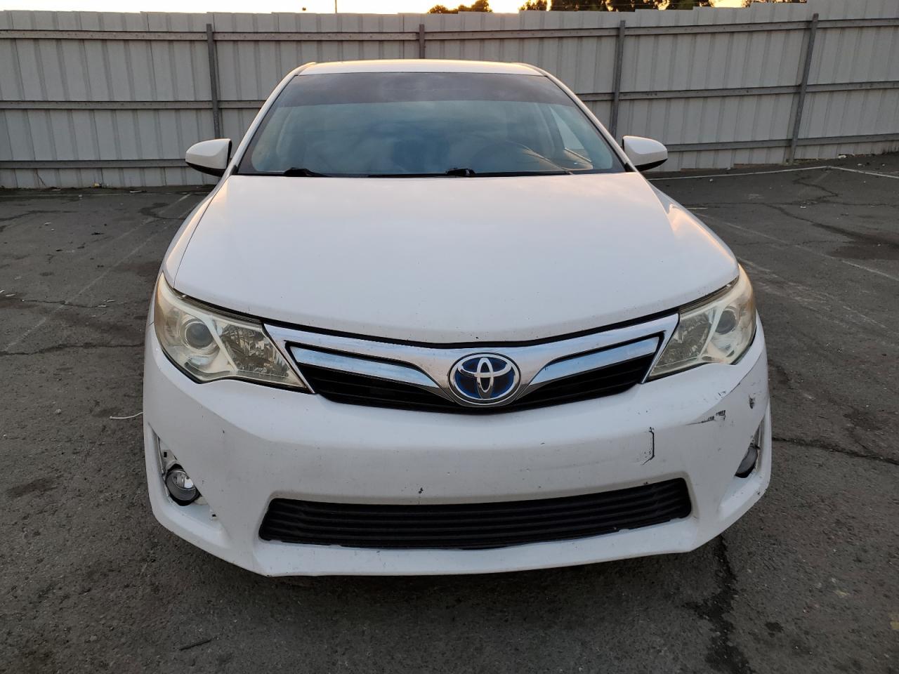 Lot #3041956199 2012 TOYOTA CAMRY HYBR