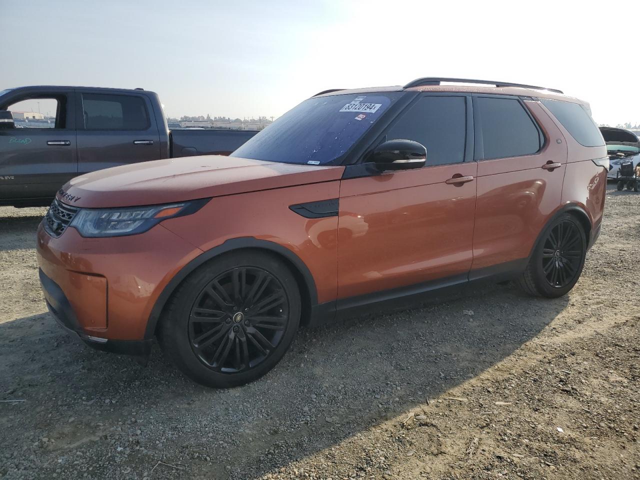 Lot #3024697621 2017 LAND ROVER DISCOVERY