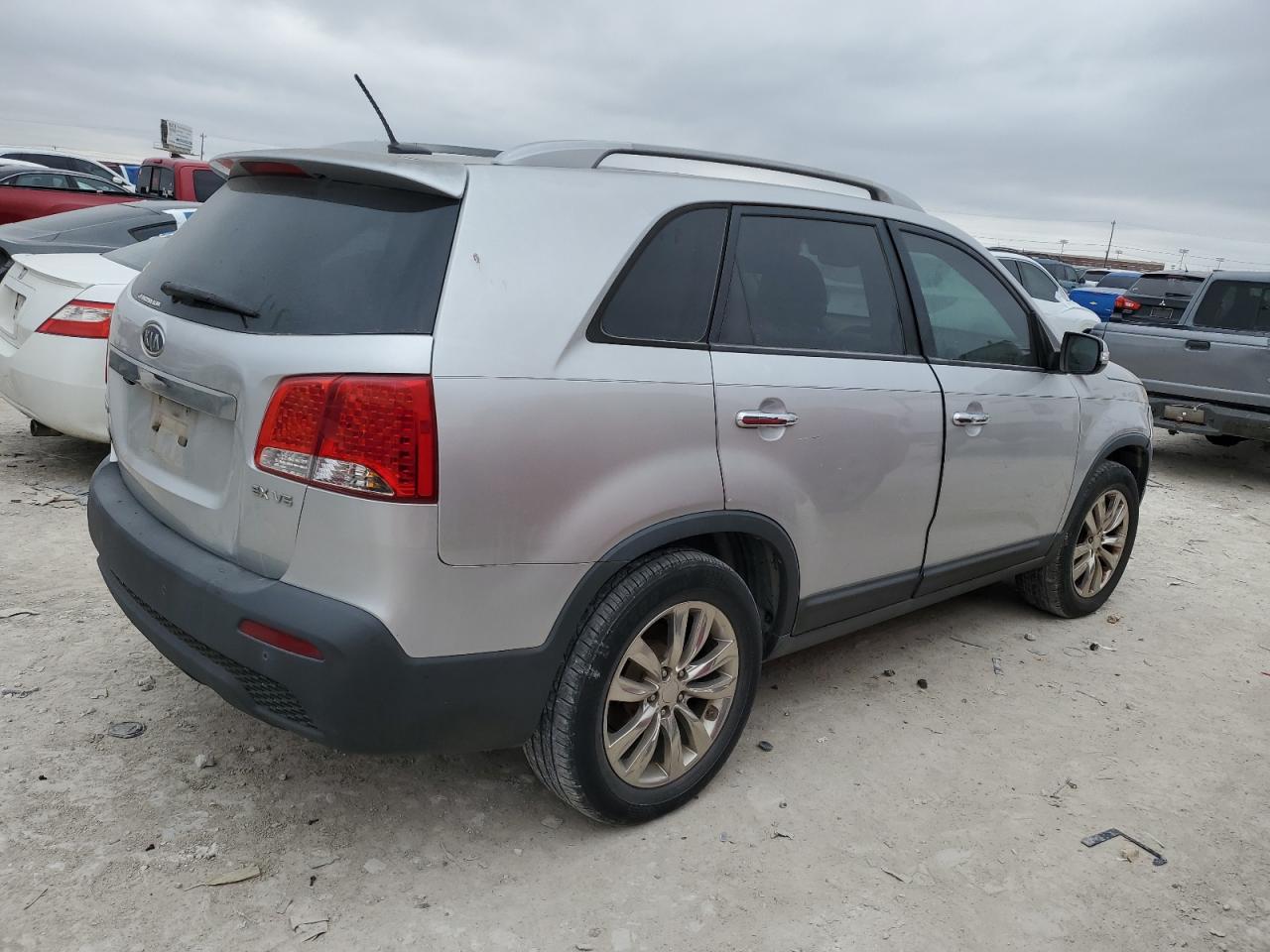 Lot #3033084004 2011 KIA SORENTO EX