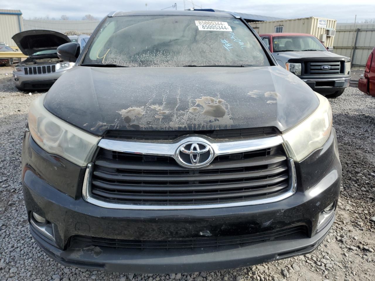 Lot #3050601113 2016 TOYOTA HIGHLANDER