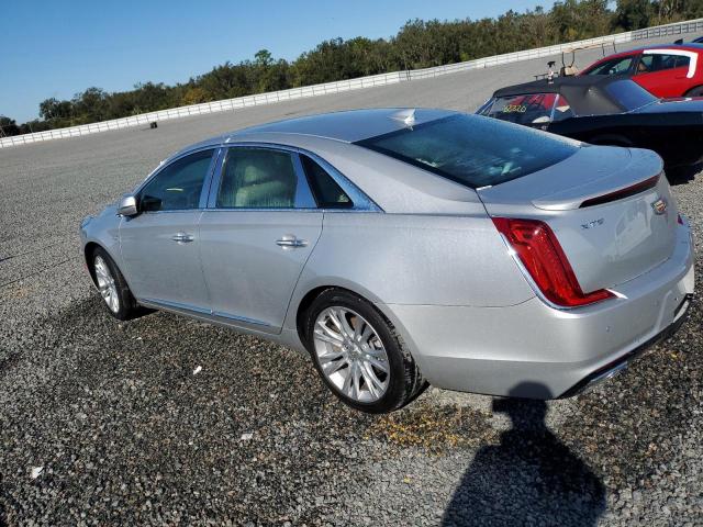 CADILLAC XTS LUXURY 2018 silver  gas 2G61M5S31J9126553 photo #3