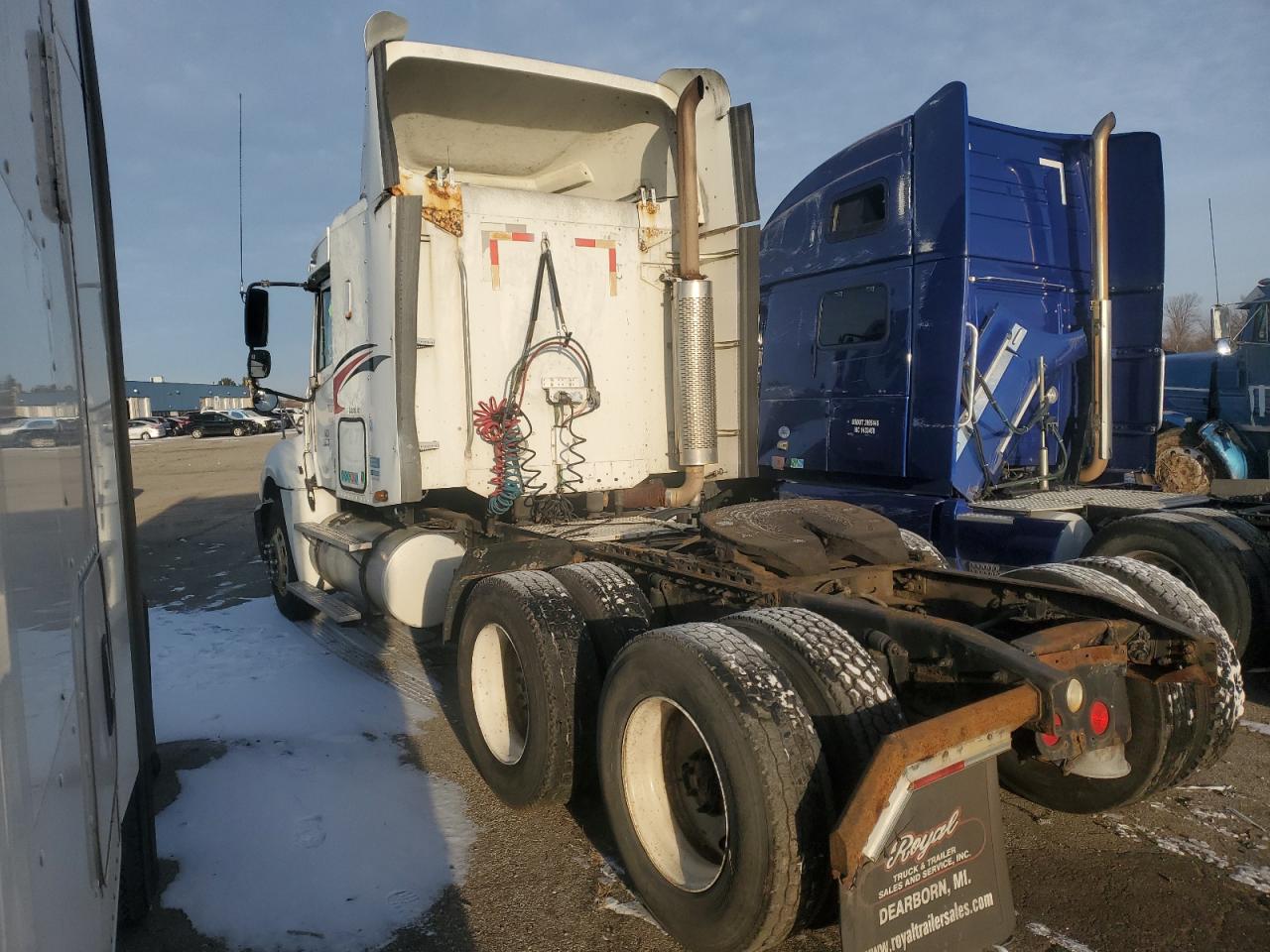 Lot #3033275837 2006 FREIGHTLINER CONVENTION