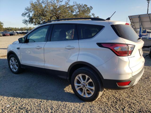 VIN 1FMCU0HD9JUA17720 2018 FORD ESCAPE no.2