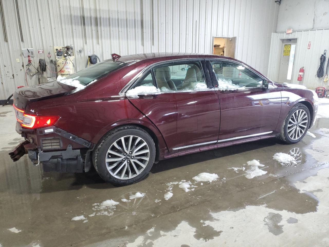 Lot #3045857633 2019 LINCOLN CONTINENTA