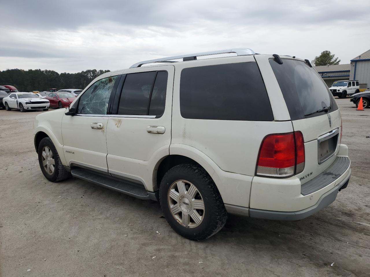 Lot #3029590070 2004 LINCOLN AVIATOR