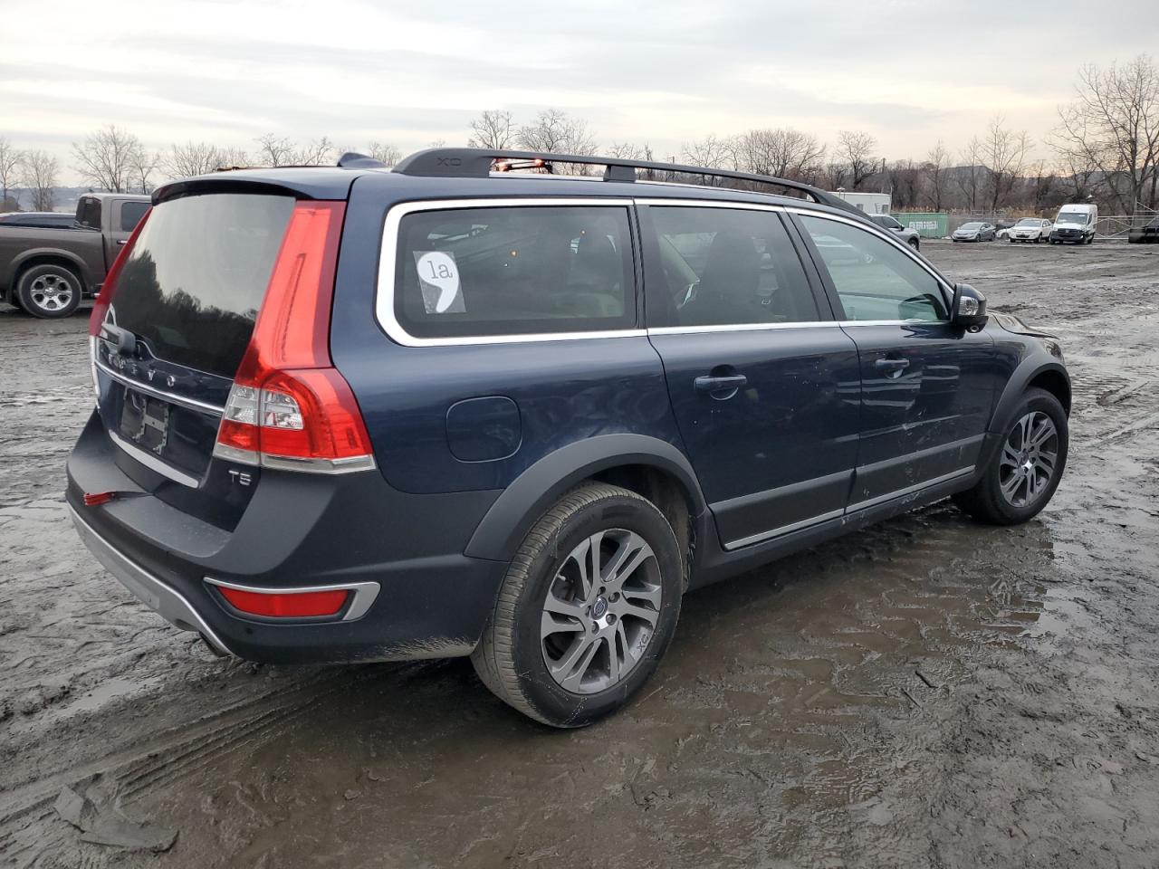 Lot #3034280149 2015 VOLVO XC70 T5 PR